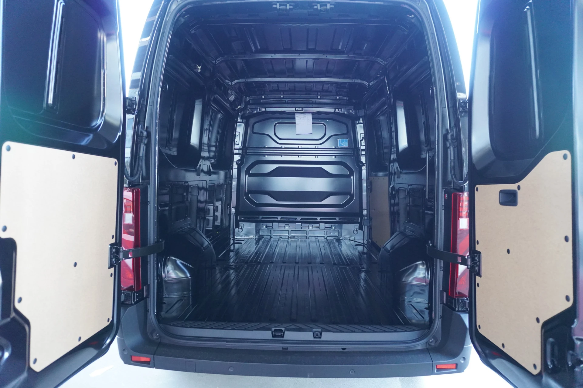 Renault Master 2026 - E-Tech T35 L2H2 Advance long range 87 kWh 143PK Automaat obrázek 12