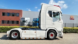 Scania S 2018 - S580 TOP condition| 4 baloons | park cool | retarder | 2 tank afbeelding 2 miniatuur