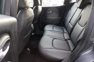 Jeep Renegade 2025 - 4XE HYBRID SUMMIT / LEDER / 18 inch / Apple Carplay изображение 26