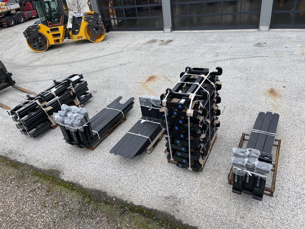 Palletvorken zware uitvoering Palletvorken zware uitvoering Diverse lengtes 150-240cm afbeelding 1