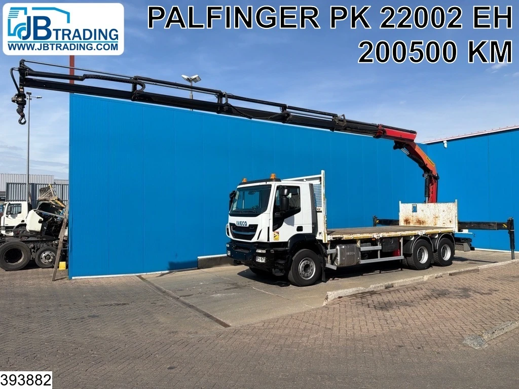 Iveco Trakker 2018 - 360 6x4, Euro 6, Steel suspension, PTO, Palfinger afbeelding 1