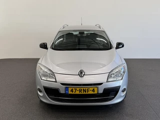Renault Mégane Estate 2011 - 2.0 Bose Automaat afbeelding 2 miniatuur