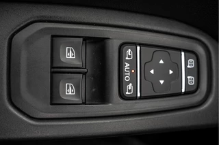 Renault Trafic 2022 - 2.0 dCi 110 L2H1 | 1e Eigenaar | LED | Camera | Cruise | PDC | Airco image 26