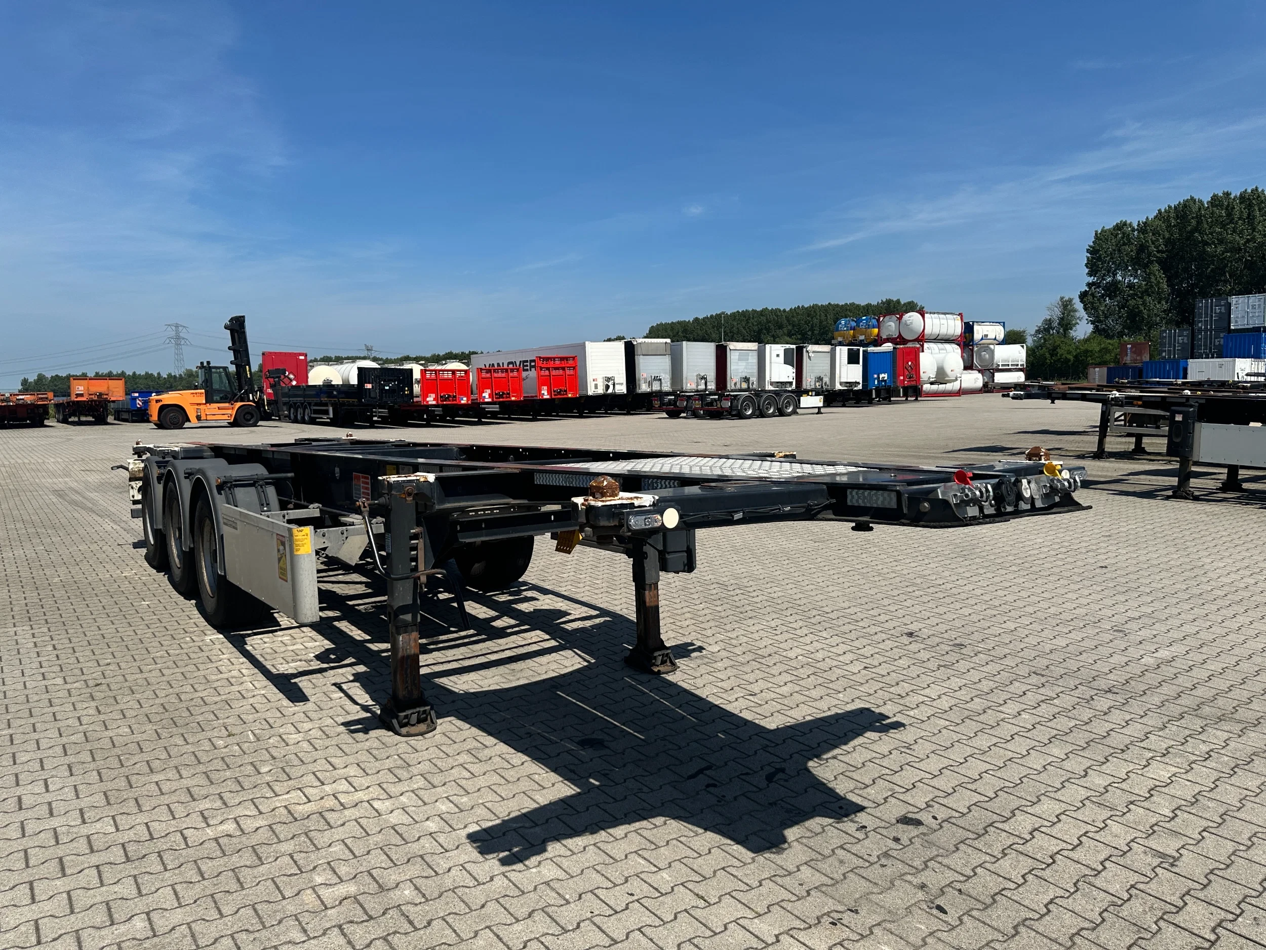 LAG 2017 - 20FT/30FT ADR Chassis / BPW DRUM / ADR (EXII, EXII, FL, AT) / NL-Chassis / 10x available image 7