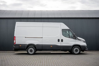 Iveco Daily 2024 - 35S18 | 3.0L 180PK | Automaat | NW MODEL | 3.5T Trekgewicht | Camera | Carplay | Climate image 6