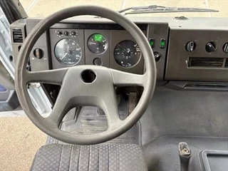 Mercedes-Benz LK 1994 - 914 (6-CILINDER) WITH TENT BOX (MANUAL GEARBOX / FULL STEEL SUSPENSION / LOADING PLATFORM) obrazek 7