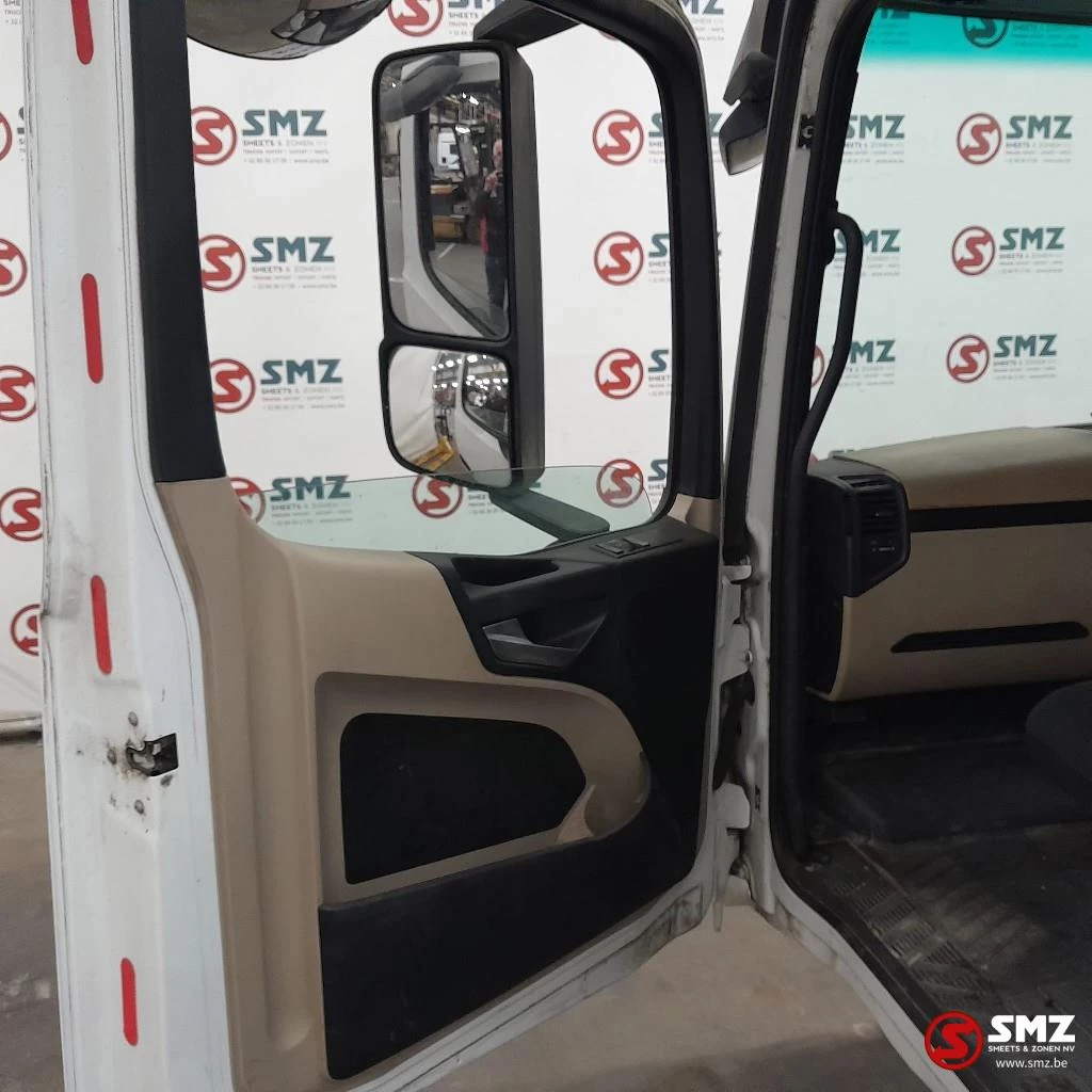 Mercedes-Benz 2016 - Occ cabine RHD Mercedes obrázek 22