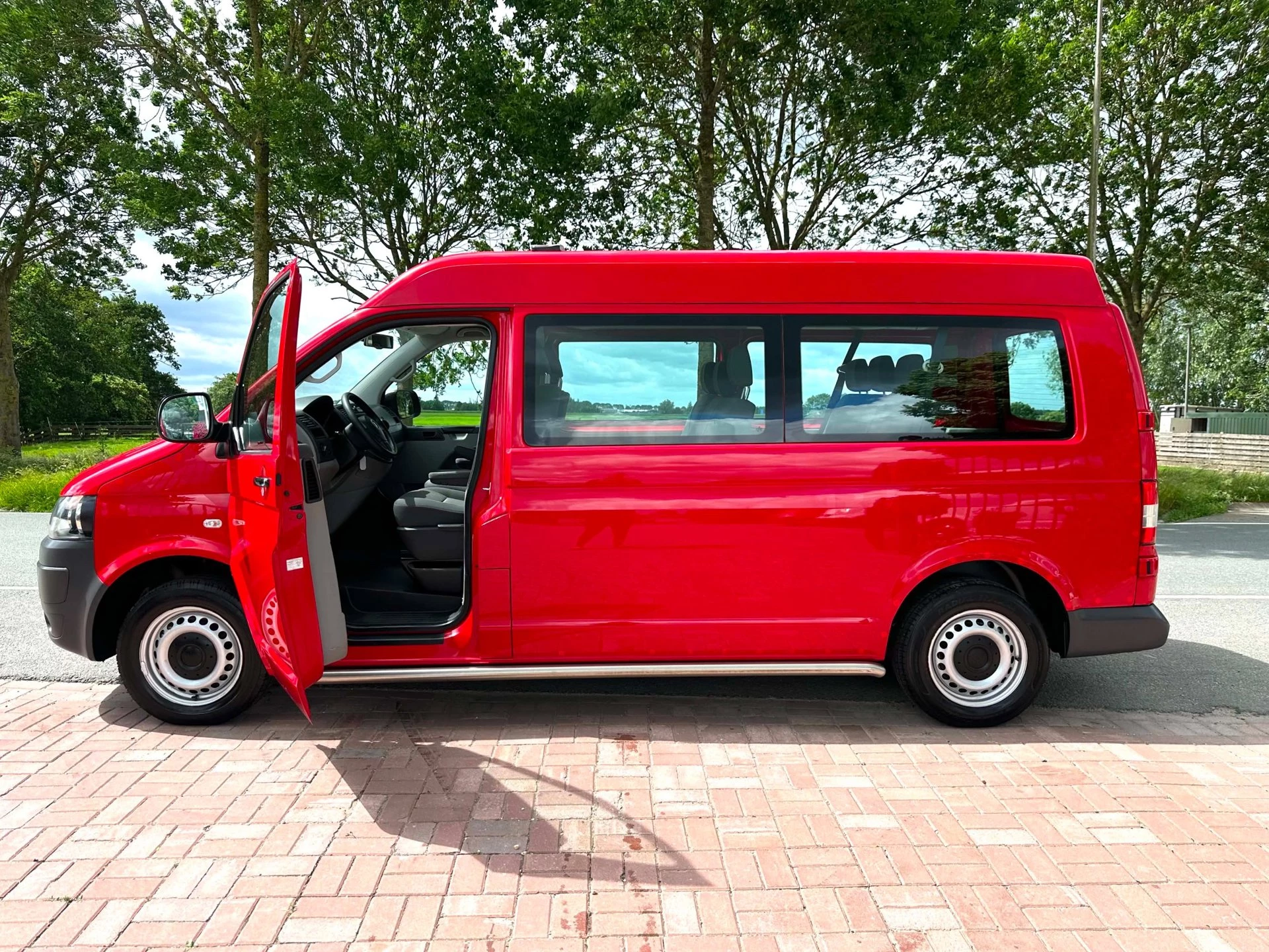 Volkswagen Transporter 2012 - Kombi 2.0 TDI L2H2 9 Persoons Automaat Marge 140 PK afbeelding 13