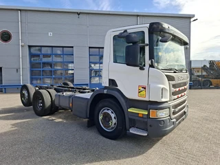 Scania P 2012 - P280 / ONLY:234547 KM / LIFT+LENKACHSE / AIRCO / NO ADBLUE / 3 SEATS / EX GARBAGE TRUCK / AUTOMATIC / EURO-5 / 2012 afbeelding 2 miniatuur