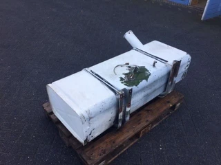 DAF N/A - 200 LTR FUEL TANK 112X65X47 CM imagen 3