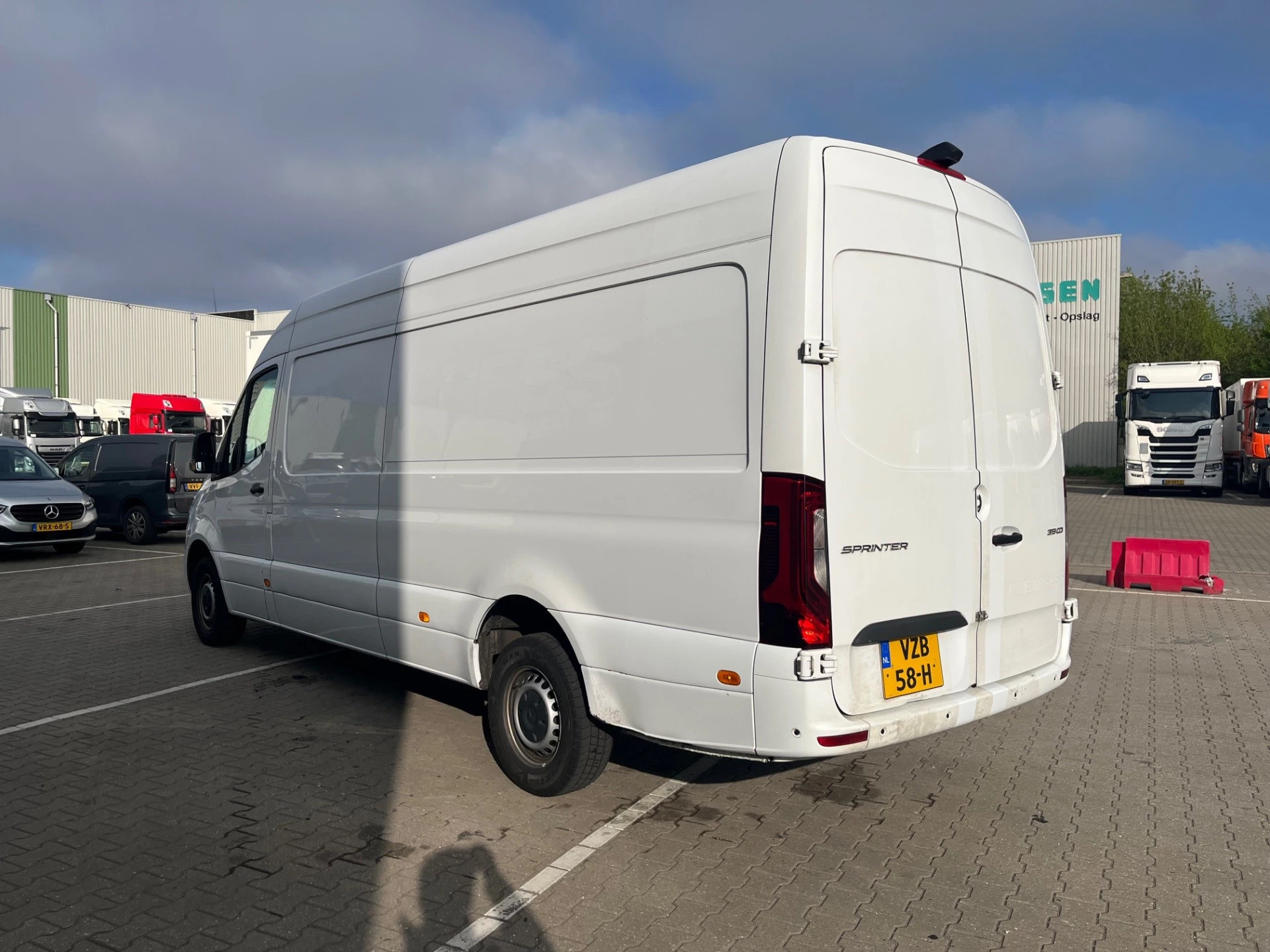Mercedes-Benz Sprinter 2023 - 319 1.9 CDI / L4 H3 / RWD / afbeelding 16
