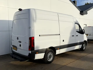 Mercedes-Benz Sprinter 2022 image 2 thumbnail
