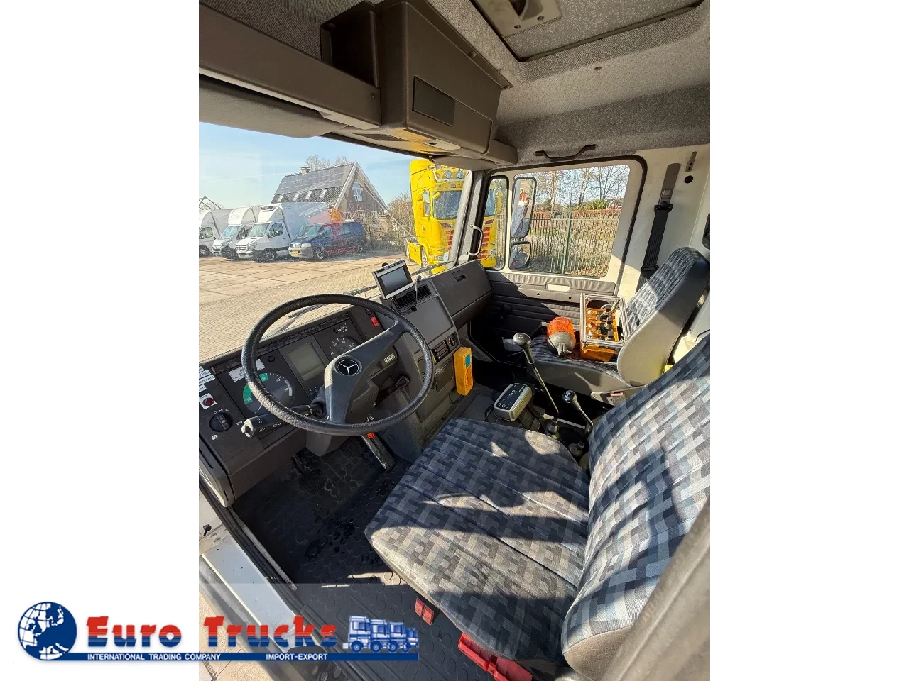 Unimog 1995 - U90/ Kran/ 2025 km original!! obrázek 7