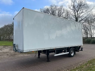 MAMBOUR N/A 2009 - Be oplegger 6.6 ton schuifzeilen met laadklep 1000 kg image 4