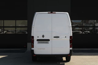 Renault Master 2024 - T35 2.0 dCi 170pk L2H2 Extra - 2x Schuifdeur - Navigatie - Blind Spot - Camera - Stoelverwarming - Verwarmde voorruit - Rijklaar immagine 36