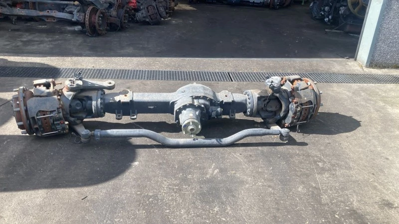 Iveco - 42119702 / 42119694 POWERED FRONT AXLE TYPE 15M12 obrázek 1