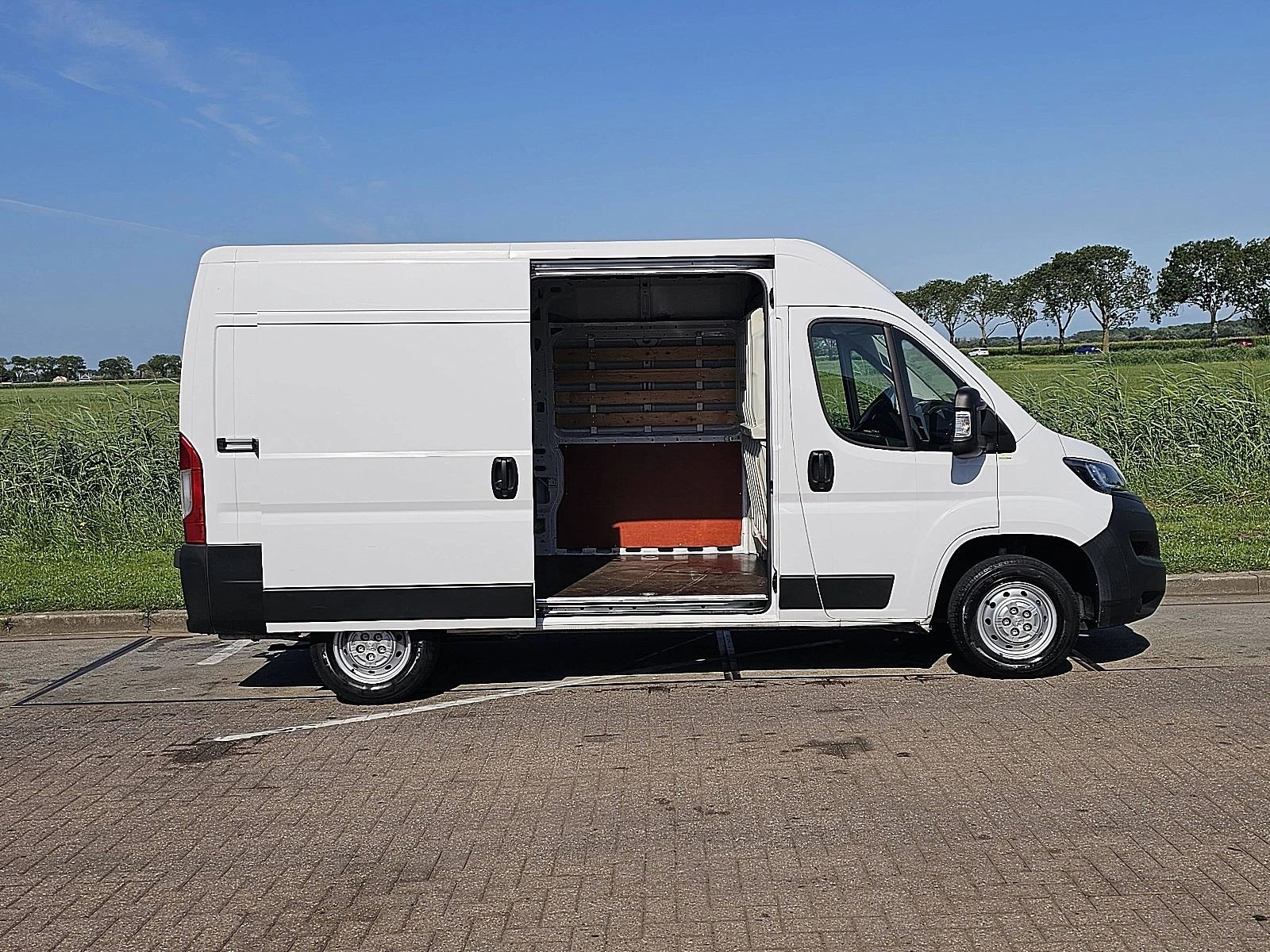 Peugeot Boxer 2021 - 2.2 obrázek 13