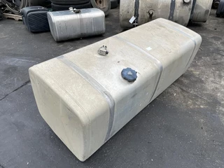 Iveco N/A 2008 - 41042847 BRANDSTOFTANK 700 LTR (182X68.5X62.5 CM) zdjecie 1