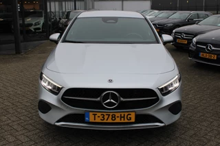 Mercedes-Benz A-Class 2023 - 250e AUT8 Luxury Line (FACELIFT) LEDER SFEER NAVI TREKHAAK bild 4
