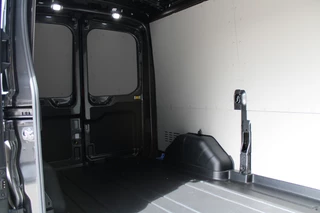 Ford Transit 2024 - 350 2.0 TDCI L2H2 Trend 165pk - Facelift - Adaptive Cruise - Navigatie - Blind Spot - 360 Camera - Stoel - Stuurverwarming - Rijklaar imagem 9