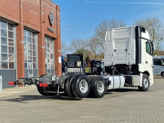 Mercedes-Benz Actros 2023 - 2663 Gigaspace 6x2 - Retarder - 4.90 WB - Full air - 630HP! - Leather obrazek 7