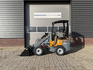 Giant G1100 G1200 minishovel NIEUW budget uitvoering €345 LEASE 2026 afbeelding 1 miniatuur