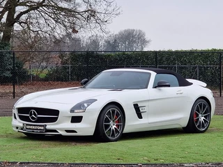 Mercedes-Benz SLS 2013 - GT 6.3 AMG Roadster - Full spec - German registration imagem 4