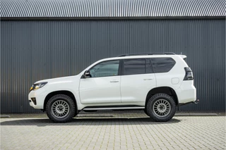 Toyota Land Cruiser 2022 - 2.8D-4D | 204 PK | 4X4 | Vol Opties | Automaat | Luchtvering | 360° camera | Adapt.Cruise | Stoelverw. & -koeling | LED image 5