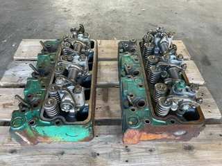 Volvo - 1001934 / 8119587 / 3978063 CILINDERKOP SET D6B te koop