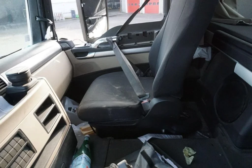 MAN TGS 2019 - TGS18.500 / AUTOMATIC / RETARDER / LOW ROOF / FULL AIR / NO DOCUMENTS / EURO-6 / 2019 obrázek 18