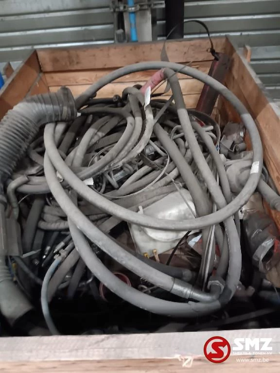 Diversen - Occ kist met lot hydraulische slangen afbeelding 1