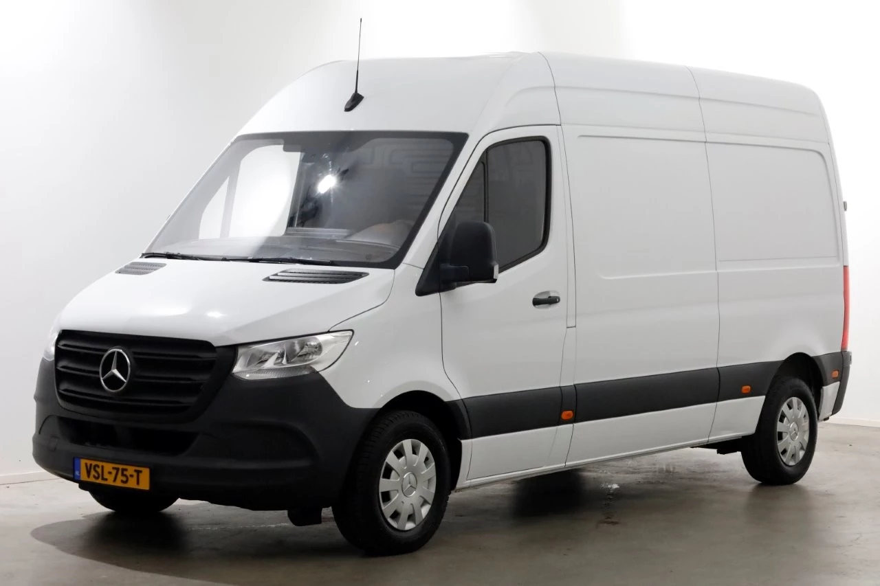 Mercedes-Benz Sprinter 2022 - 215 CDI 150pk L2H2 9G Automaat Airco/CarPlay 12-2022 Bild 8