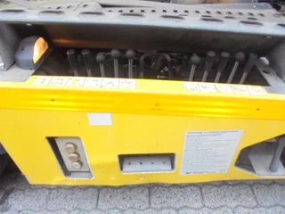 Volvo FM 330 2012 - KASSBOHRER zdjecie 13