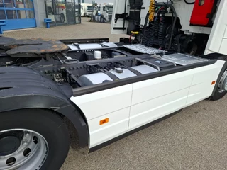 Volvo FM5-460 2022 - / VEB+ / DOUBLE TANK / NAVI / LWDS / PARK-AIRCO / FRIDGE / FULL-SPOILER / AUTOMATIC / EURO-6 / 2022 bild 9