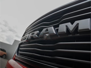 Dodge Ram 1500 2024 - 5.7L V8 4x4 Crew Cab Laramie Night immagine 13