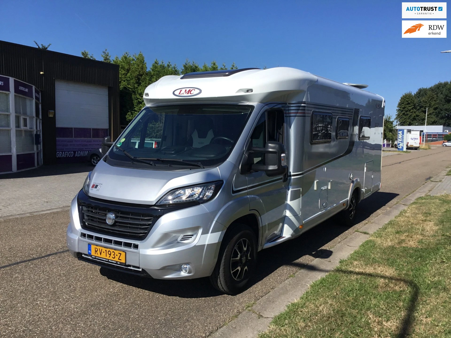 LMC T712 2018 - Automaat 2x airco afbeelding 1