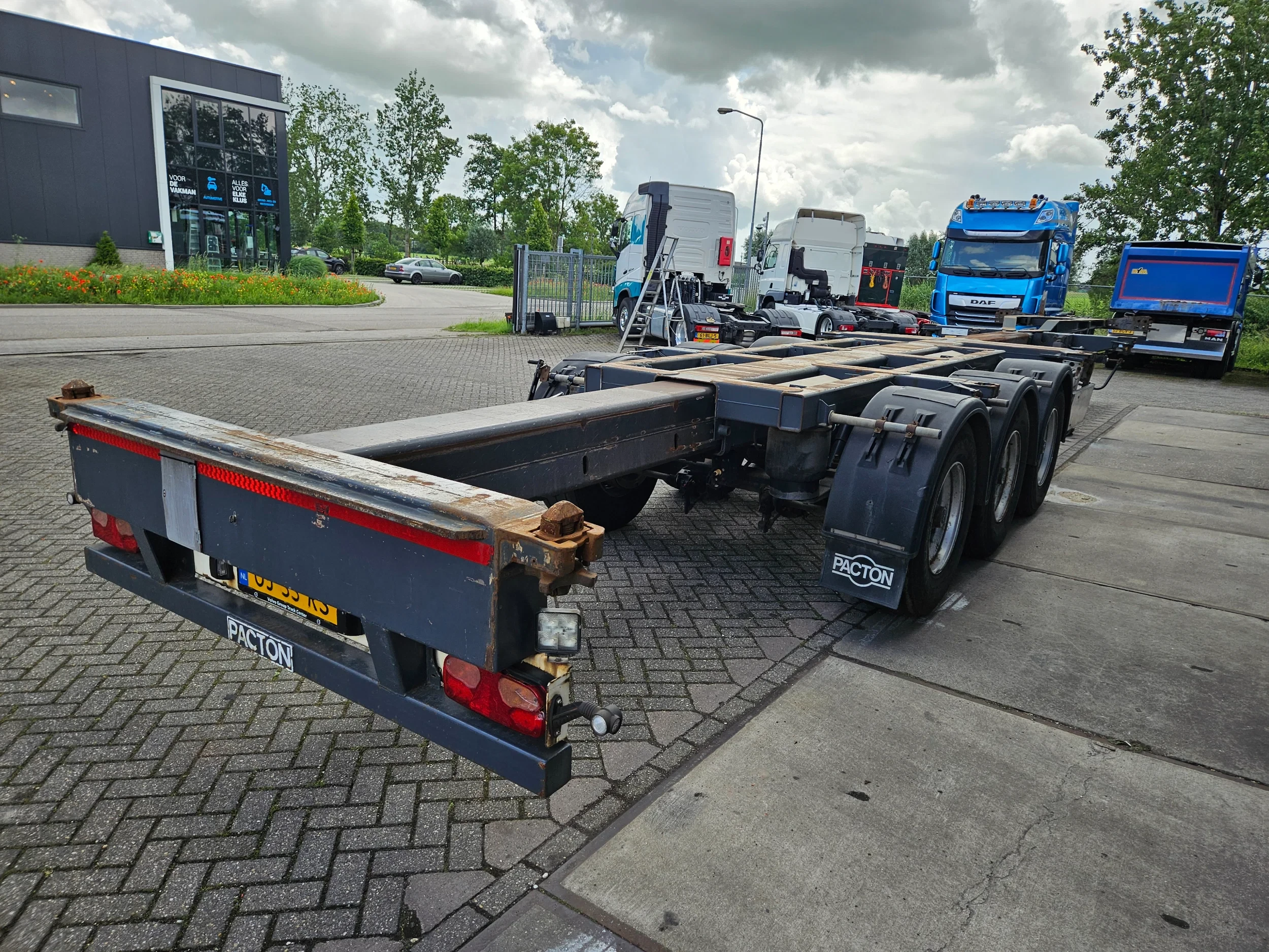 Pacton T3-010 2007 - T3-010 multi chassis geschoopeerd 2x liftas BPW afbeelding 7