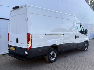 Iveco Daily 2023 - 35S14 2.3 140PK L2H2 Cruise Control 3.5t Trekgewicht Camera Airco Bluetooth Luchtgeveerde Stoel image 2 thumbnail
