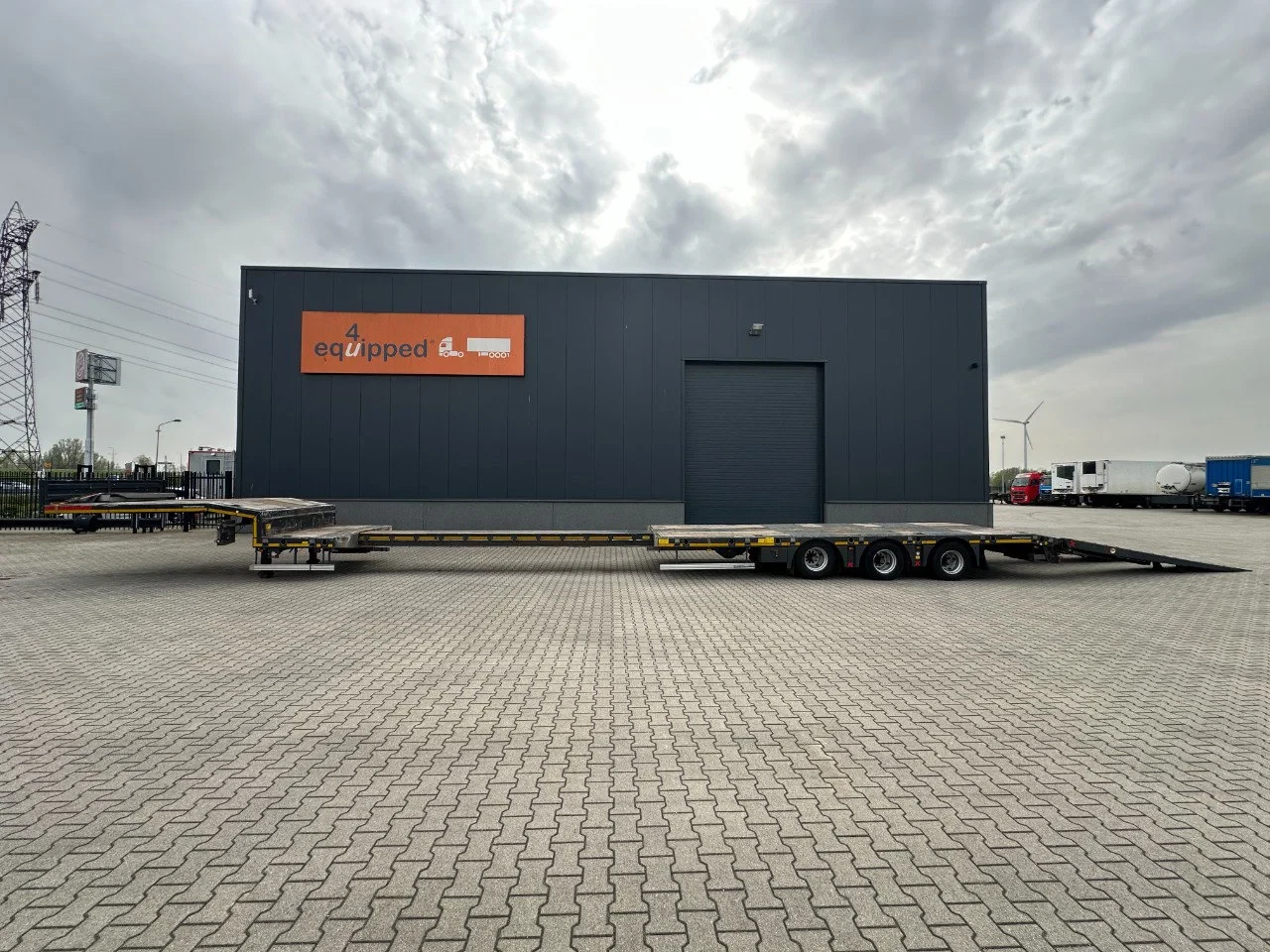 KAESSBOHRER 2022 - Lowbed / 6.00m extendable / hydraulic ramps / steering-axle / lift-axle obrázek 3