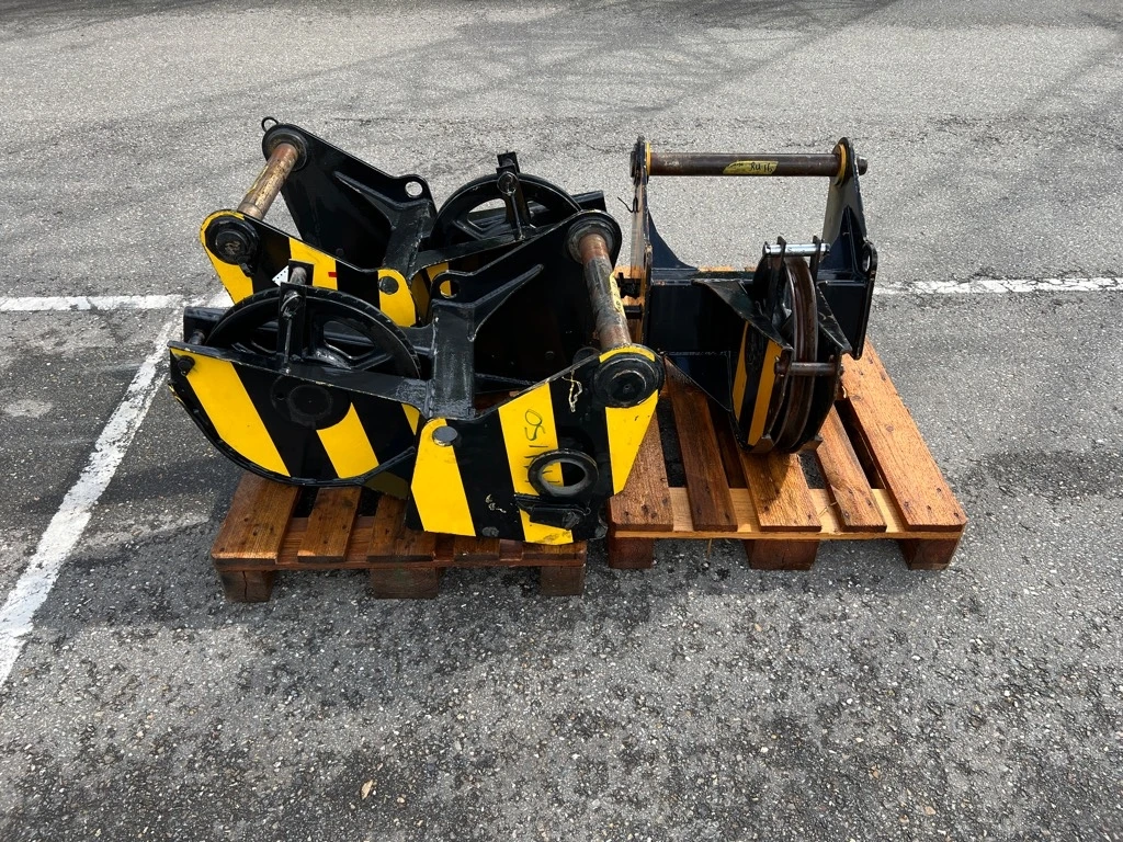 Hitachi - KH 150 - Runners image 1
