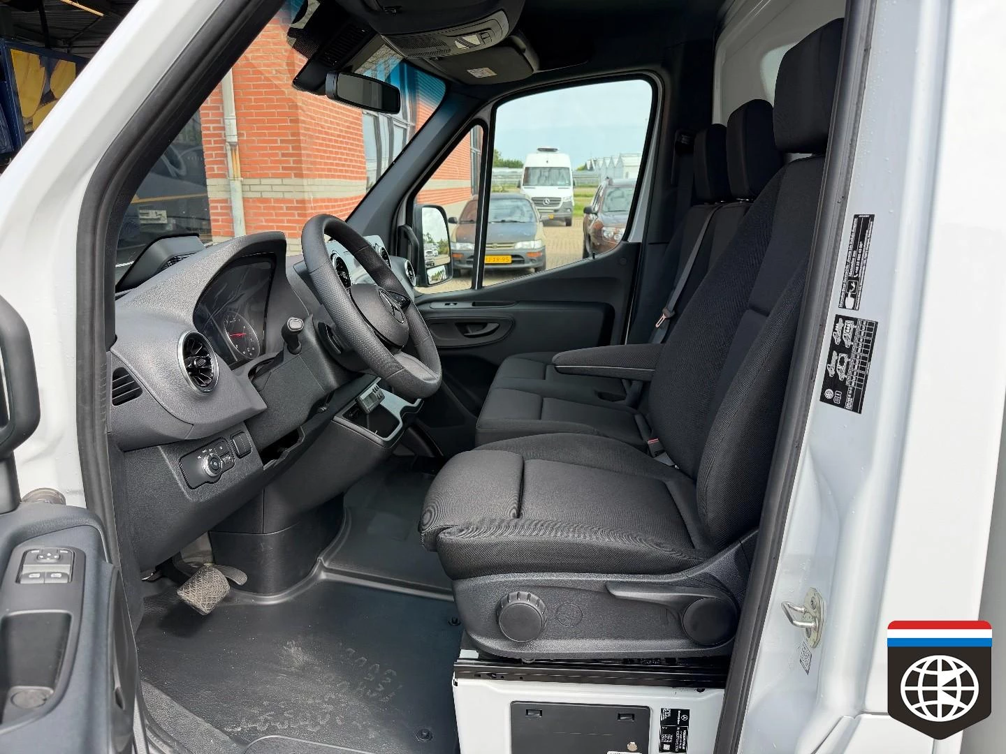 Mercedes-Benz Sprinter 2024 immagine 10