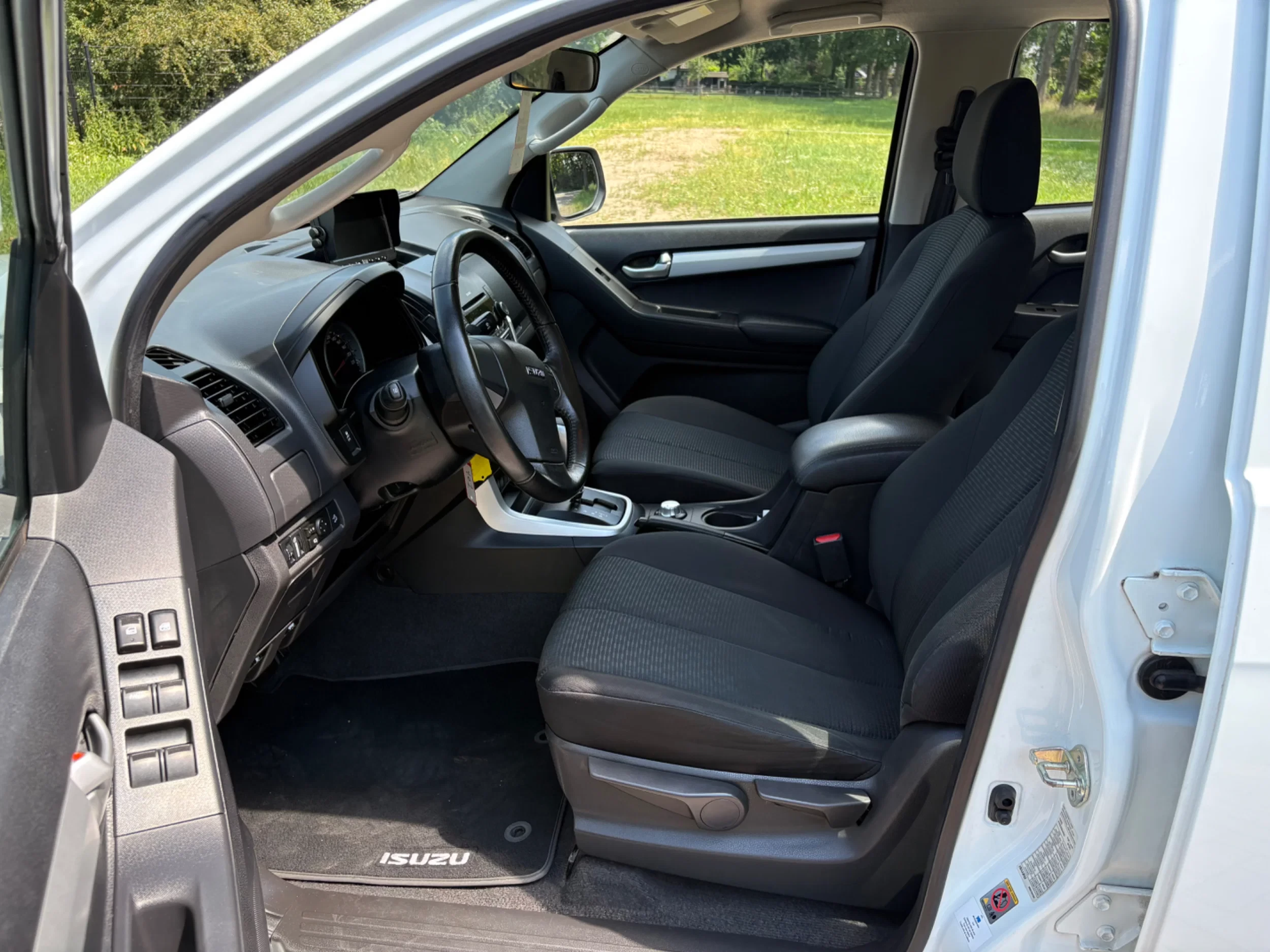 Isuzu D-Max 2018 - 1.9 4X4 AUTOMAAT CLIXTAR afbeelding 9