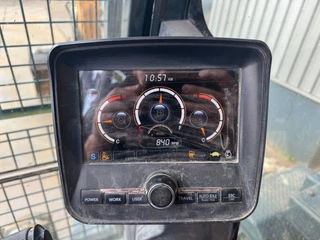 Hyundai Robex 180W-9A 2015 - N/A image 29