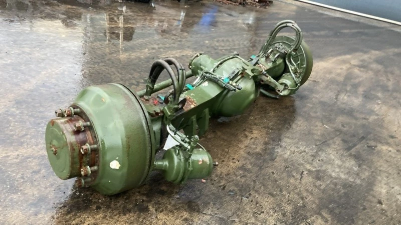 Liebherr 1991 - POWERED STEERED FRONT AXLE image 5
