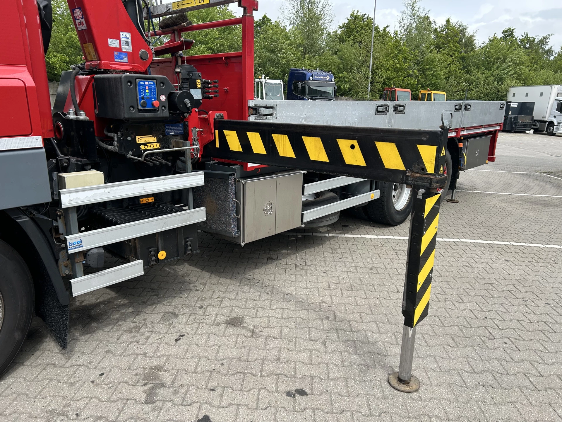 DAF 85 2011 - CF 360 Euro 5 / 233 dkm / Curtainside Box afbeelding 18