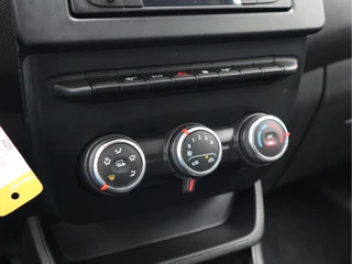 Renault Express 2023 - 1.5 dCi 75pk Euro 6 - Trekhaak - Cruise - Airco image 13