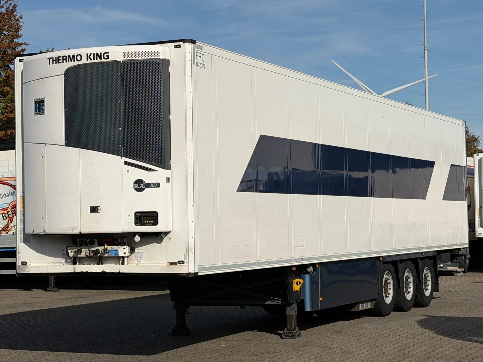 Schmitz Cargobull 2017 - THERMO KING SLXi 300 / OV-Laadklep / Lift-As / Apk! image 1
