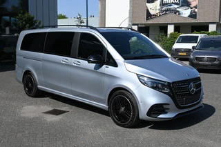 Mercedes-Benz V-Class 2024 - 300d 4-Matic Exclusive AMG L3 DC zdjecie 13