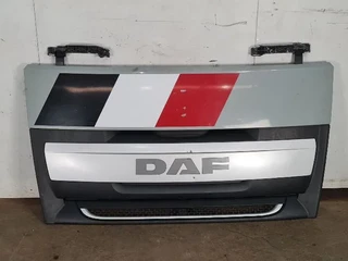 DAF - Body & Chassis Parts Grille DAF XF 106 in vendita