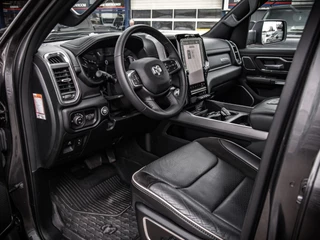 Dodge Ram 1500 2024 - Laramie Night Edition obrazek 11